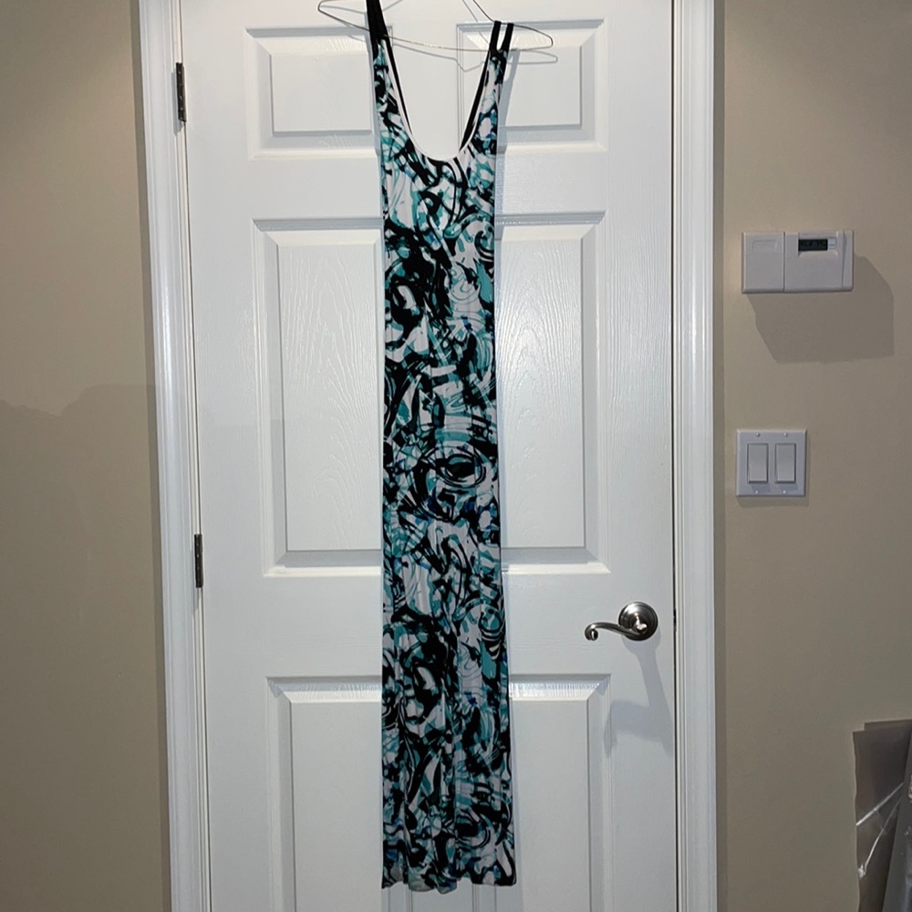 bebe Maxi Print Dress